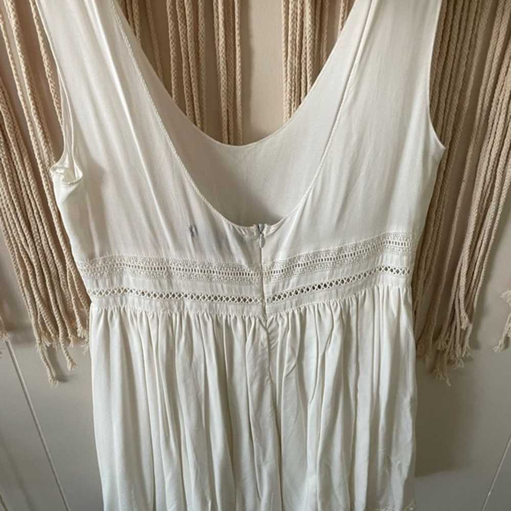 Honey Punch White Boho Scoop Neck Sheer Waist Fla… - image 8