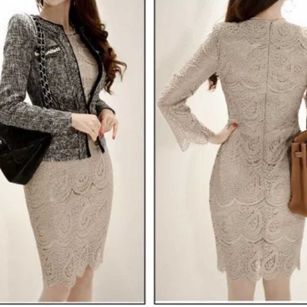 Elegant and cute all-lace knee-length long-sleeve… - image 2