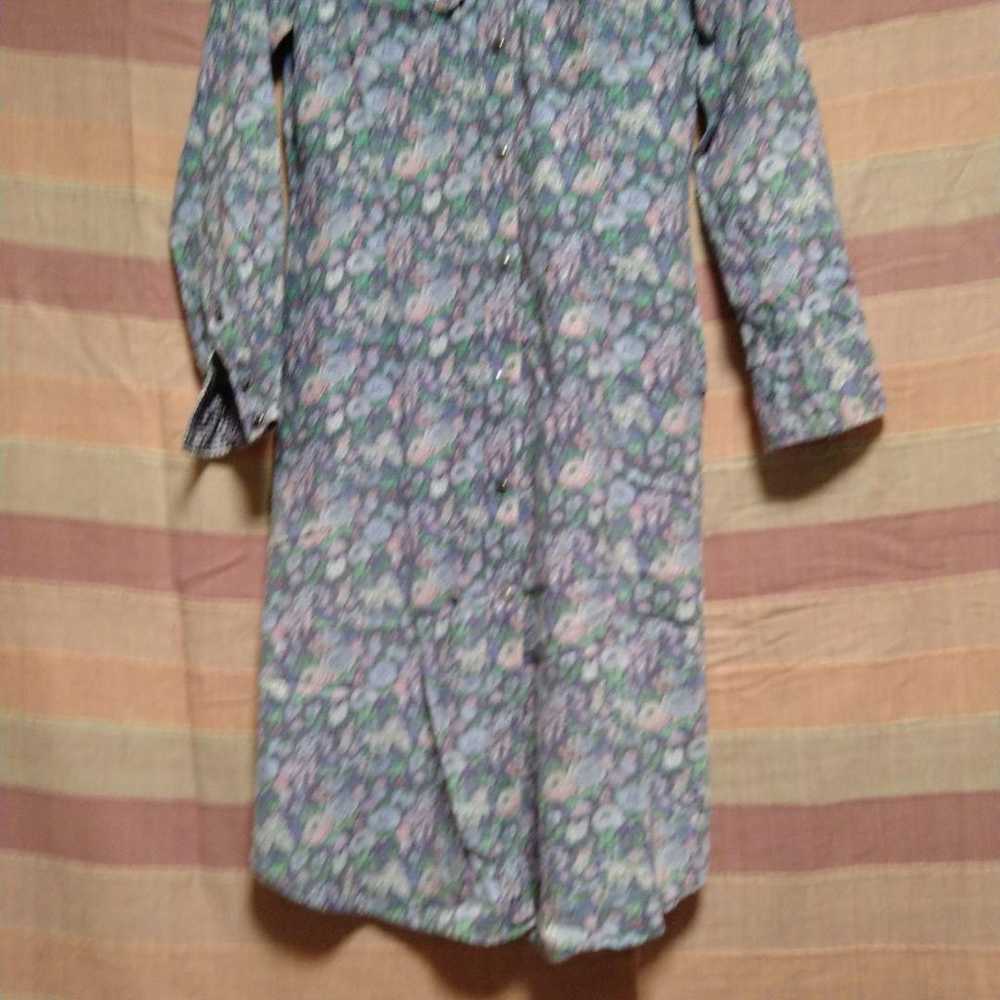 Floral long-sleeved shirt dress - image 2