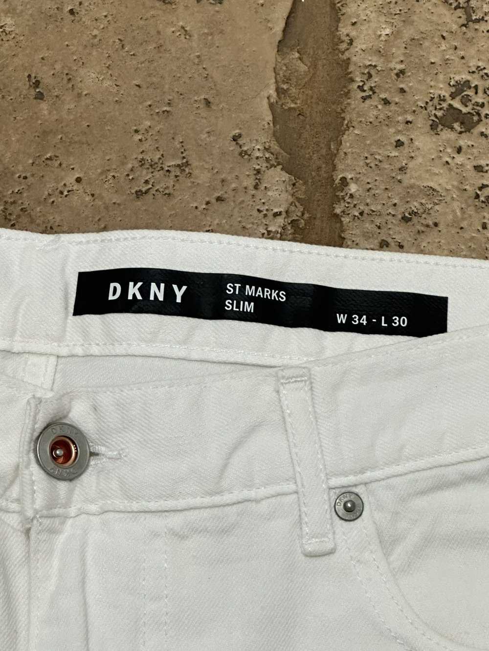 DKNY DKNY White Denim Jeans W34 L30 St Marks Slim - image 2