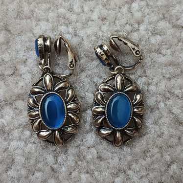 Vintage Avon clip on Earrings