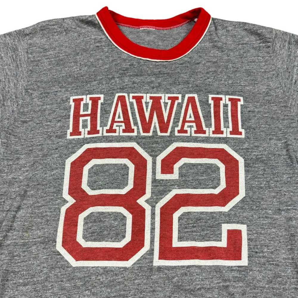 Tee Shirt × Vintage Vintage 1982 Hawaii Gray Red … - image 2