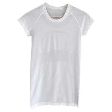 Lululemon T-shirt