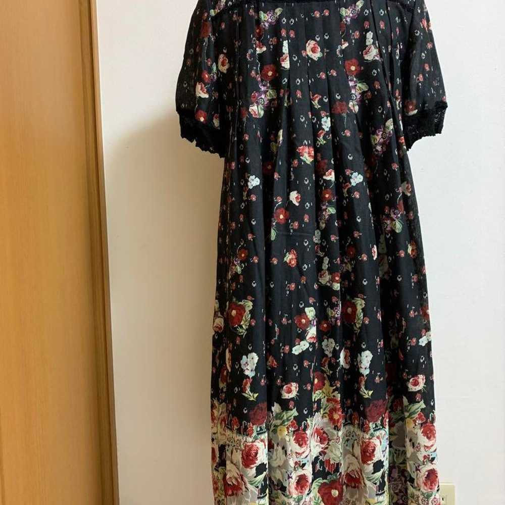 Floral lace short-sleeve knee-length dress - image 2