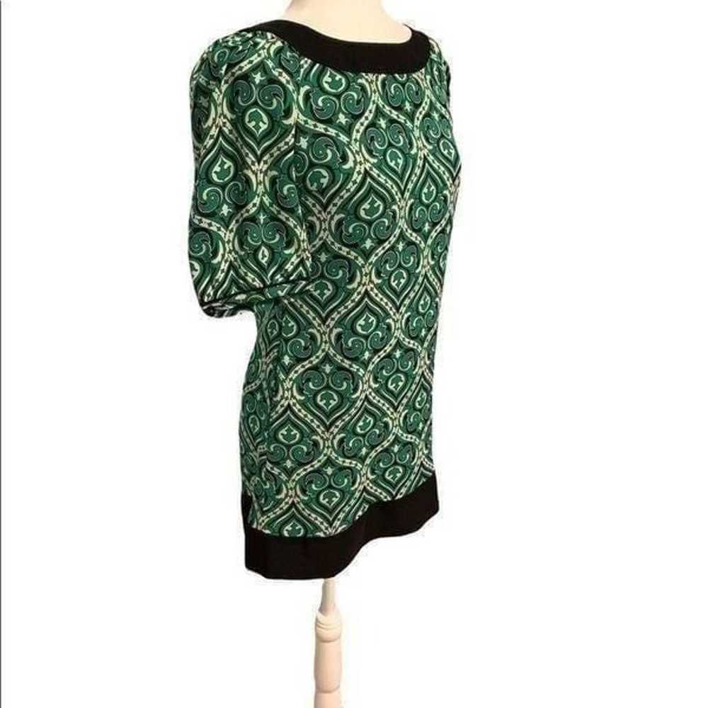 Shoshanna Green Print silk  Shift Dress| Size 6 - image 3