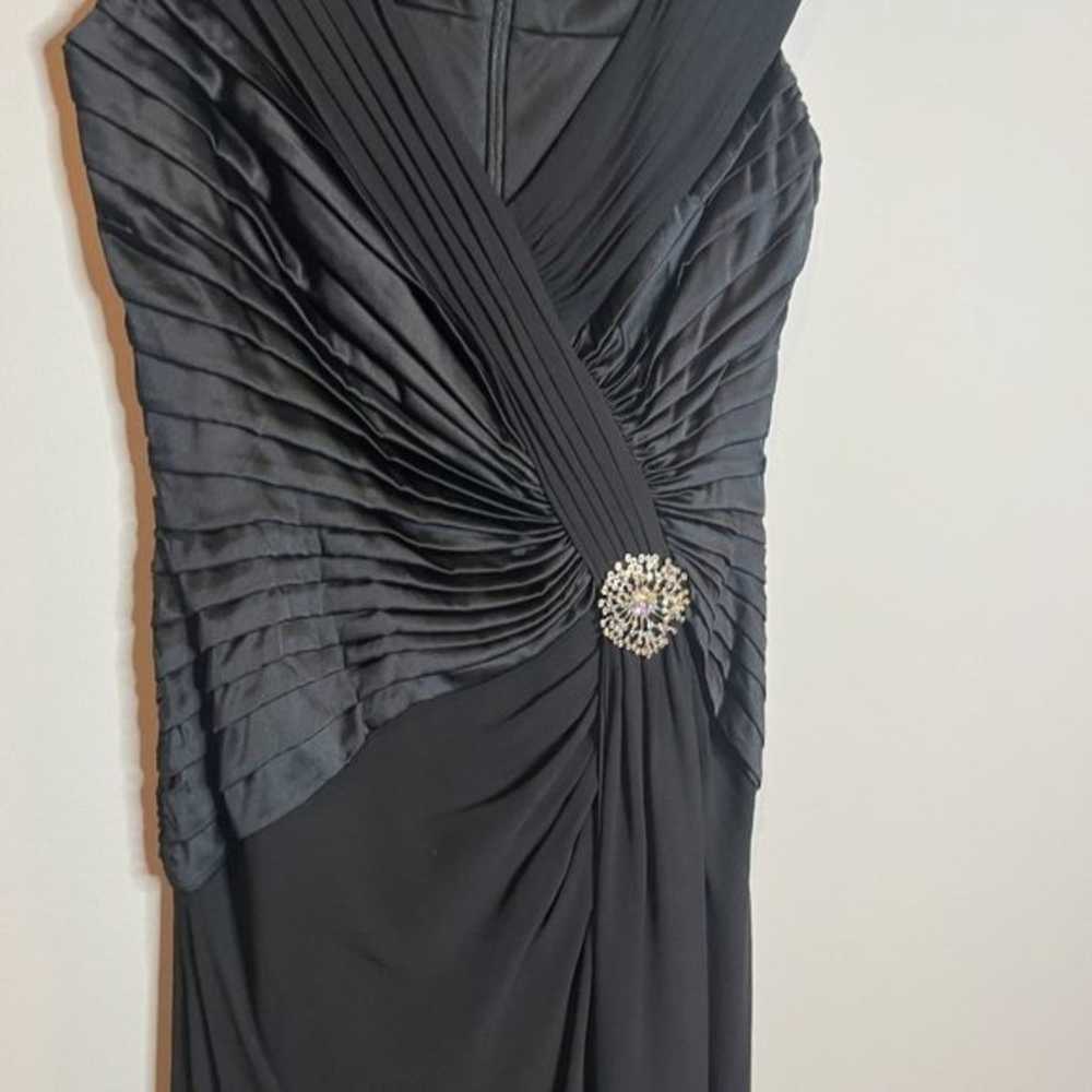 Tadashi Collection black silk cinched evening dre… - image 2