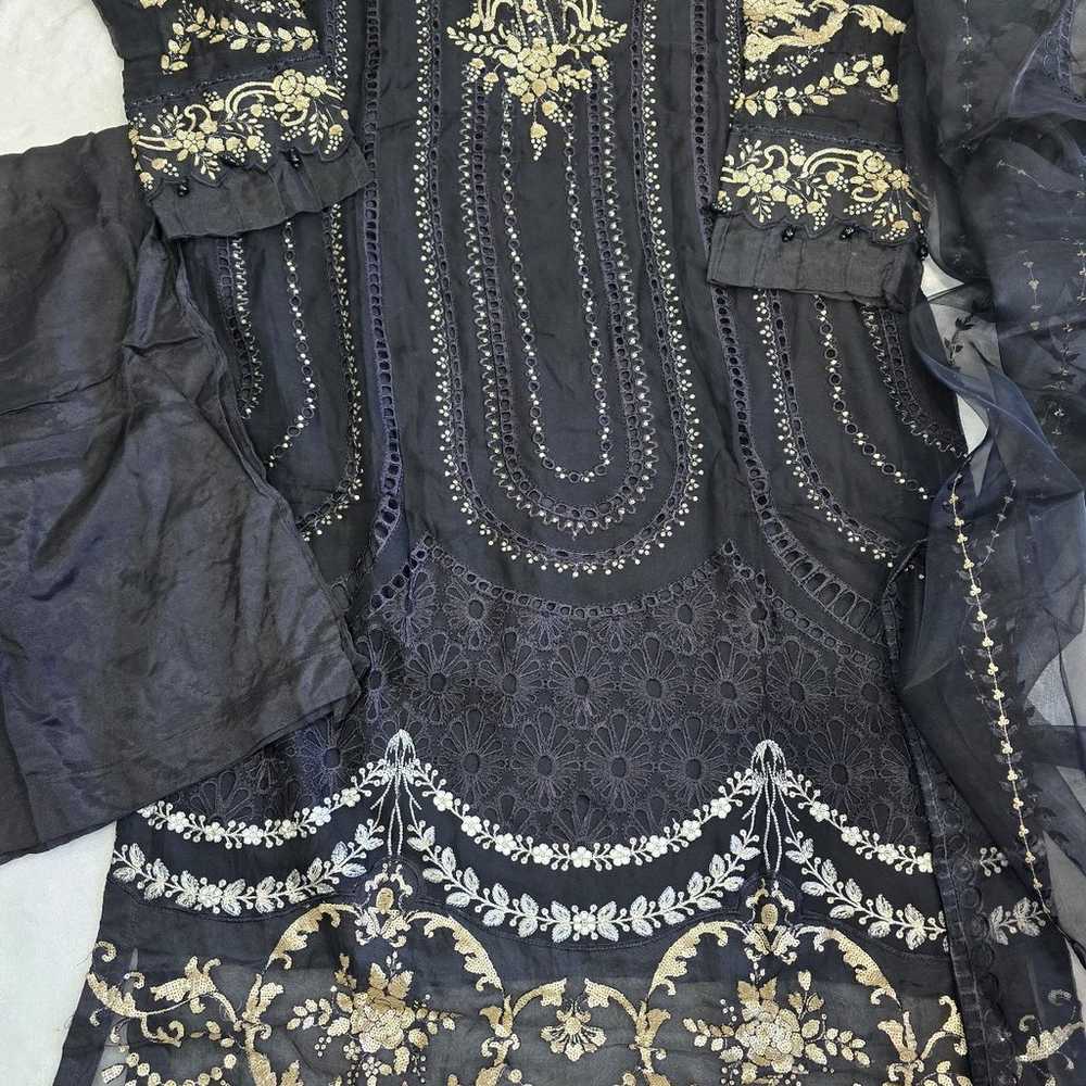 Pakistani 3pc chiffon suit - image 6