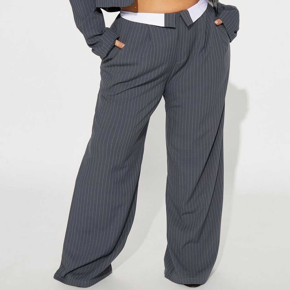 Plus size grey pinstriped pant 2x - image 1