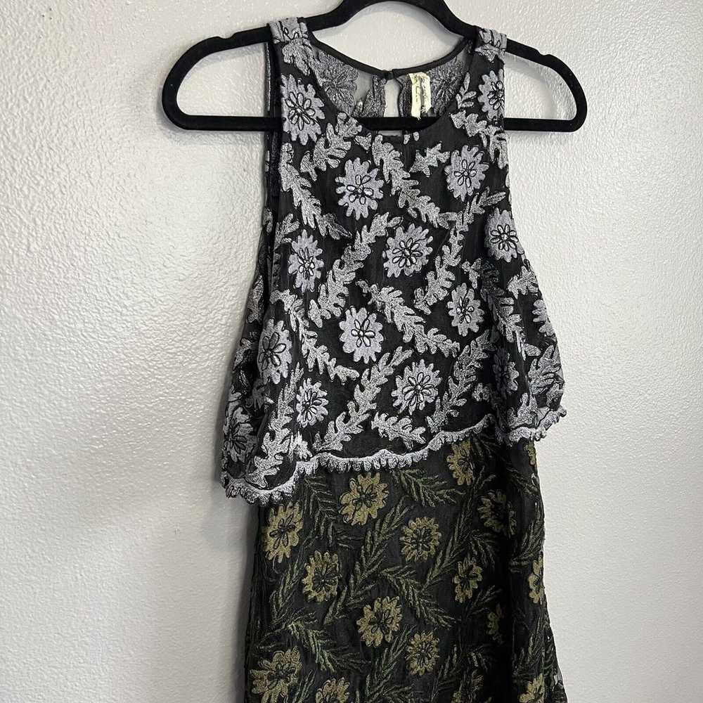 Free People Women's Sz 6 Mini Dress Floral Embroi… - image 2