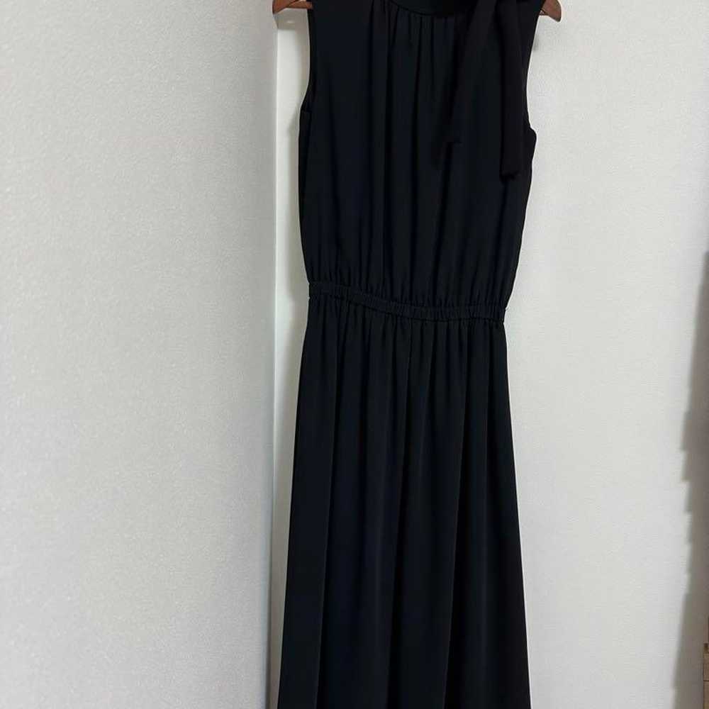 ESTNATION Black Sleeveless Knee-Length Dress - image 1