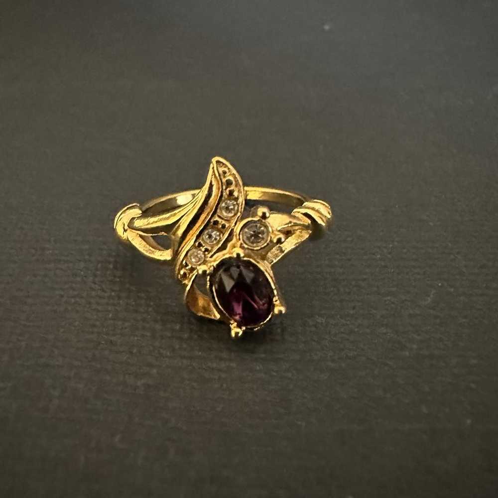 Vintage Avon Multi Stone Gold Toned Gemstone Ring… - image 1