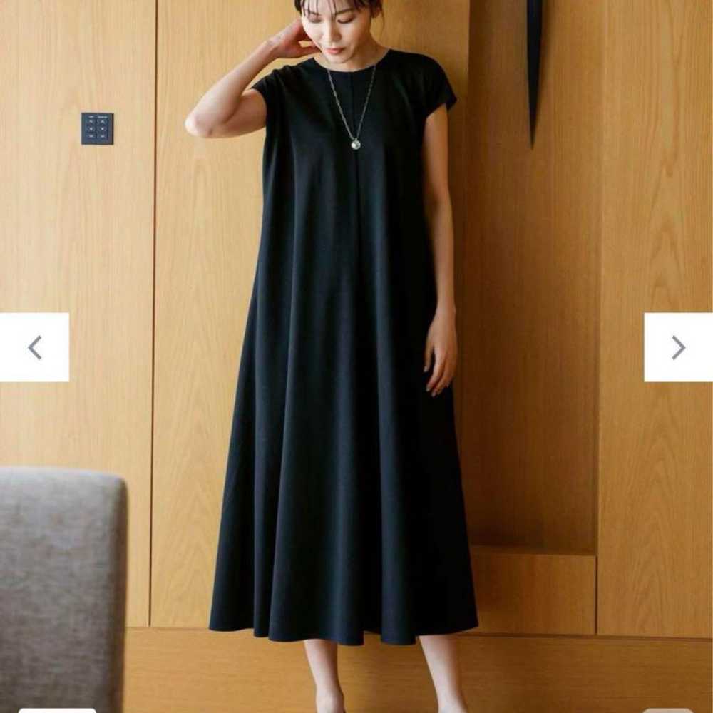 23区 Light pique jersey flare dress 592 - image 2