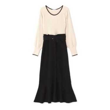 Two-tone knit dress