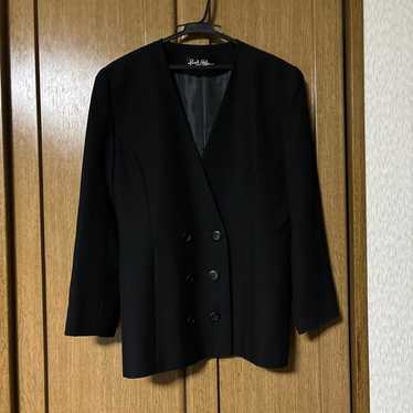 Set with a black double-breasted jacket. - image 1