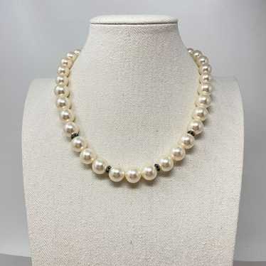 Roman RMN Vintage Faux Pearl Necklace Classic Old 