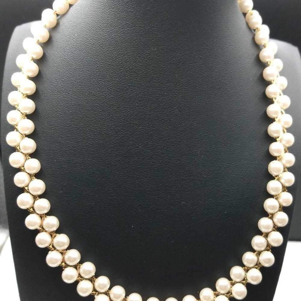 Vintage Avon double strand pearl and gold tone wo… - image 2