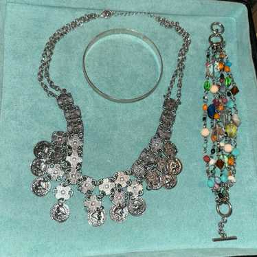 Necklace and 2 bracelets lot