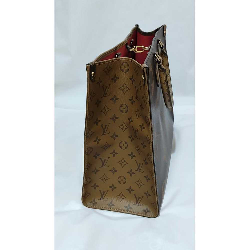 Louis Vuitton Onthego cloth handbag - image 9