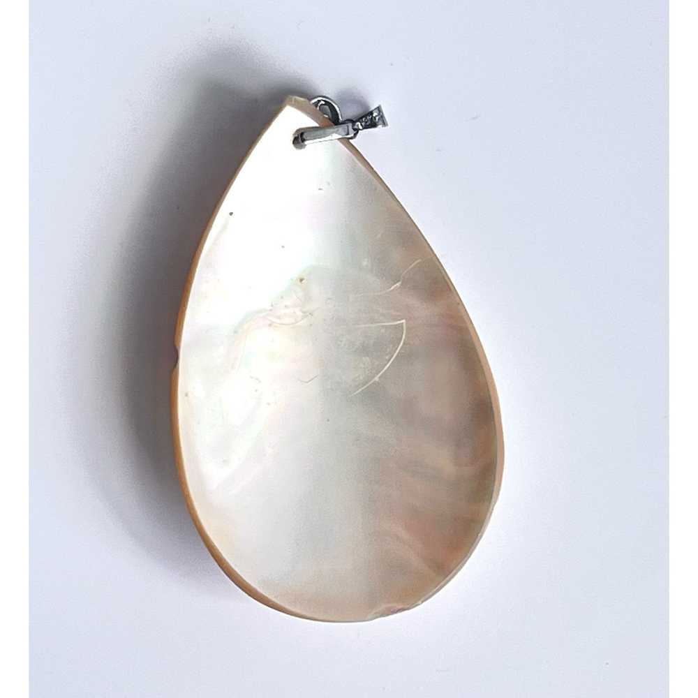 Vintage Mother Of Pearl SHELL PENDANT 3.5" For Ne… - image 4