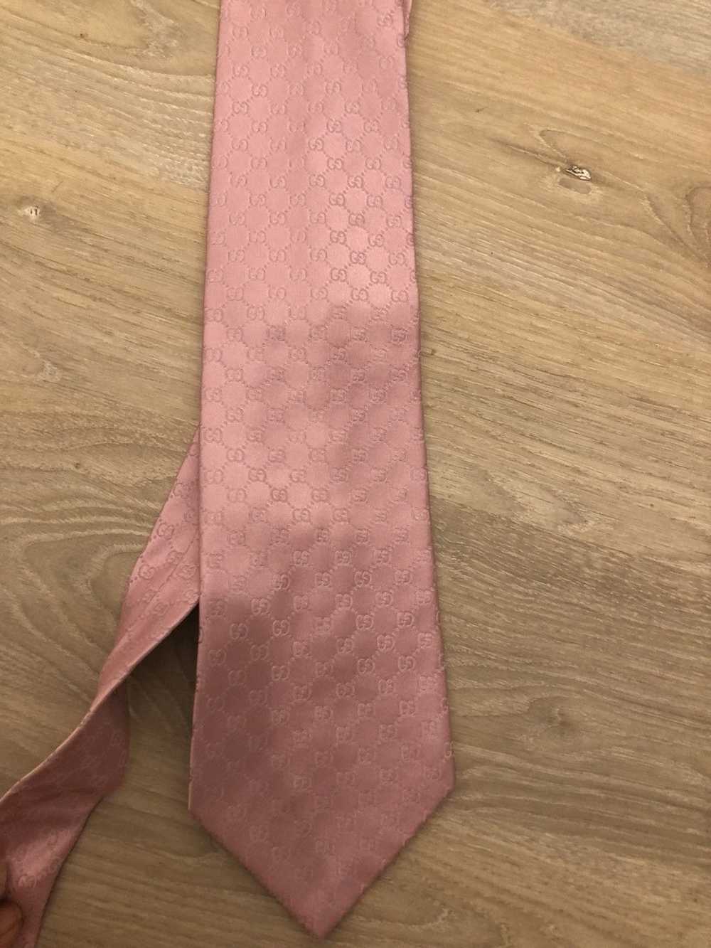 Gucci Pink GG Pattern Silk Tie - image 11