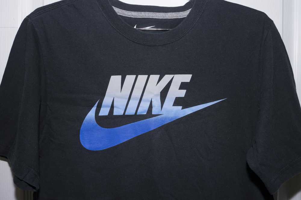 Nike × Vintage Nike Gradient Futura Icon Logo Tee… - image 3