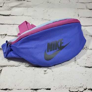 Nike Nike Heritage Collection Hip Waist Fanny Pac… - image 1