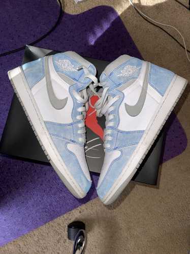 Jordan Brand Air Jordan 1 “Hyper Royal”