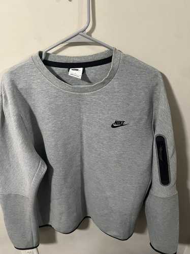 Nike Nike tech sweatshirt