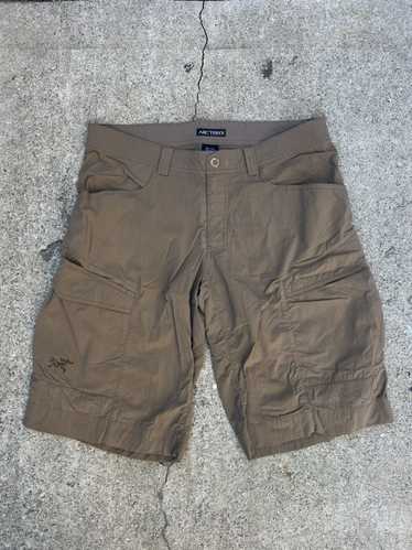 High quality Vintage Arc’Teryx Charcoal Grey Hiking Shorts ArcTeryx Size 36