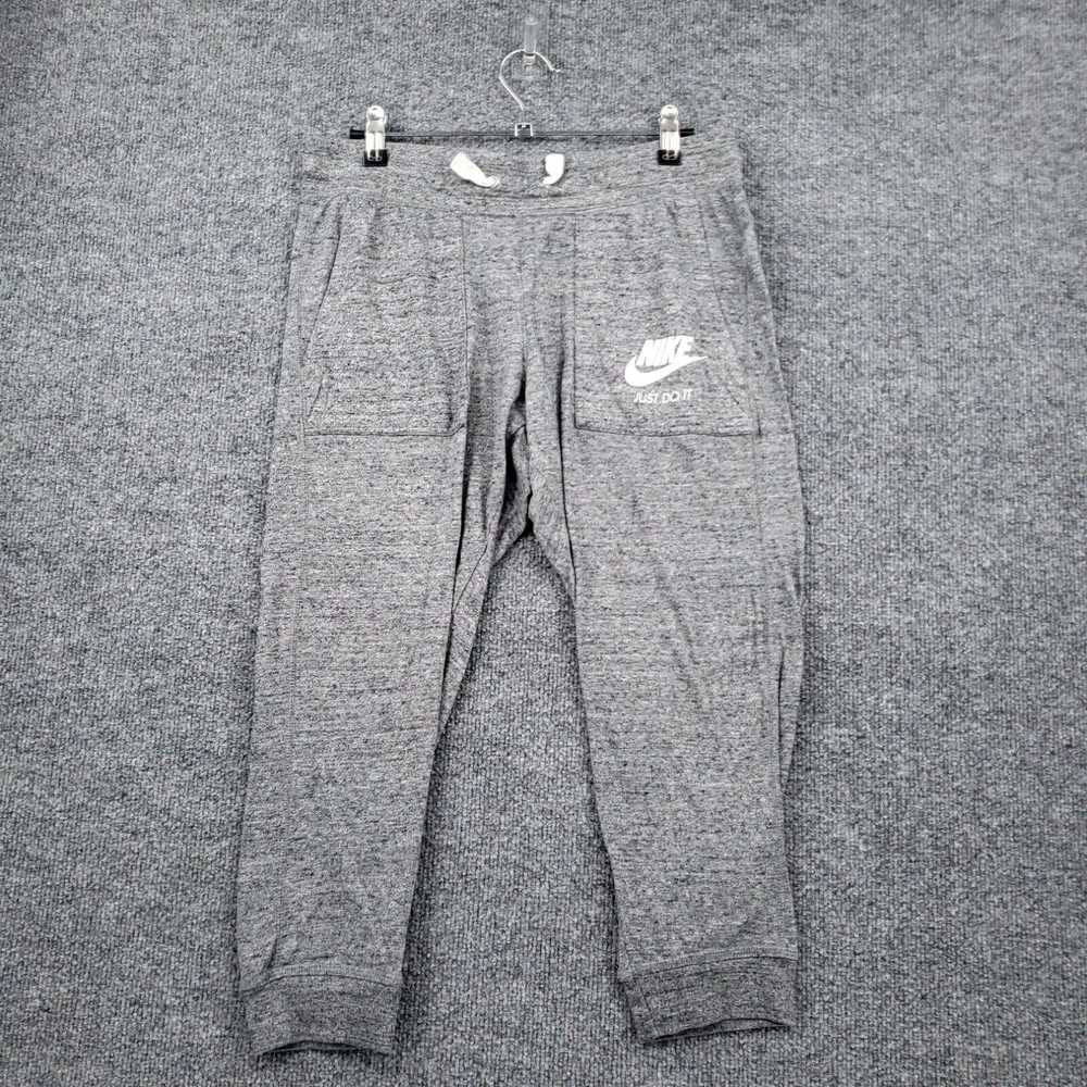 Nike Nike Shorts Women S Small Gray Skimmer Mid R… - image 1