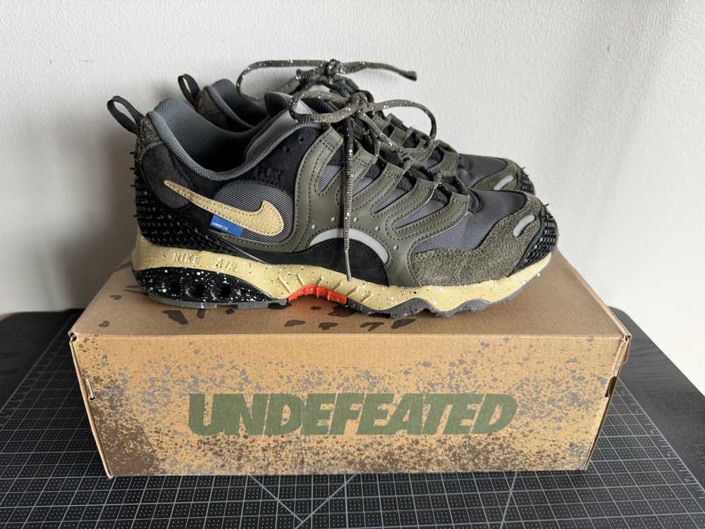 Nike × Undefeated Nike Air Terra Humara - image 4