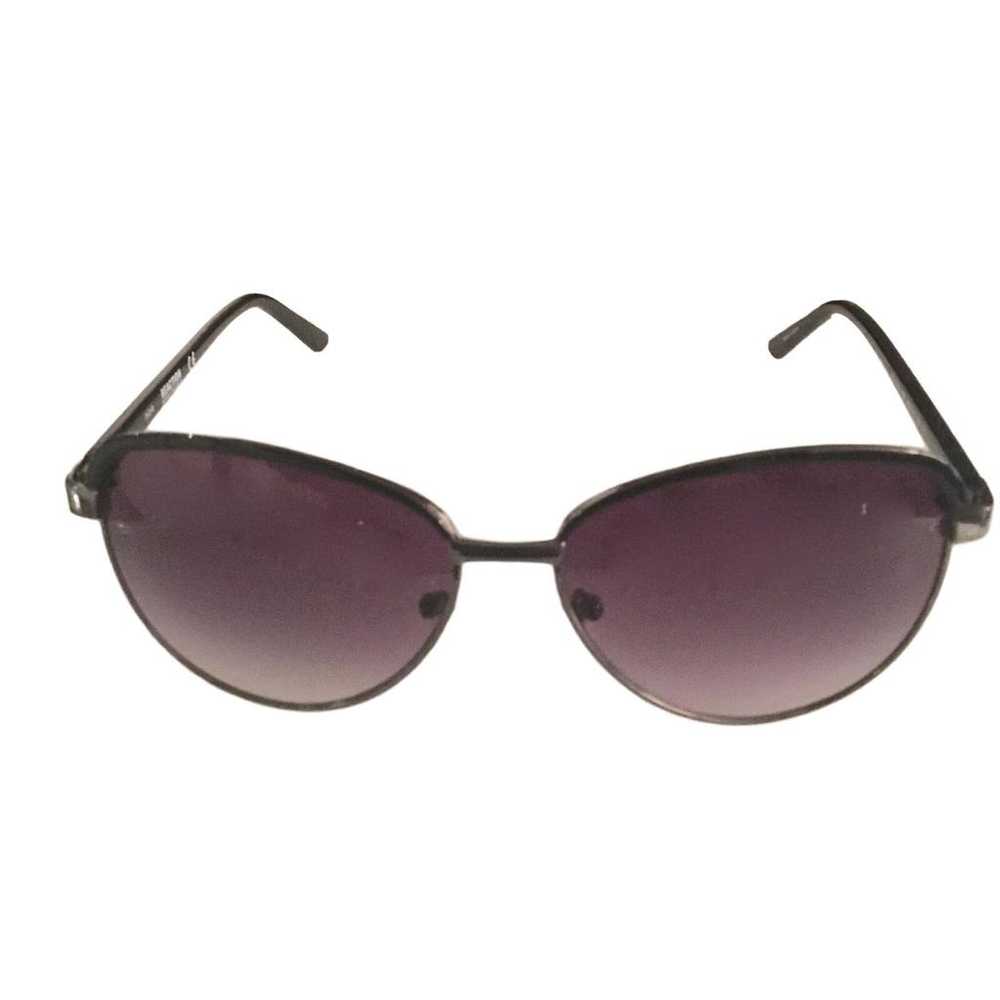 Kenneth Cole Sunglasses - image 2