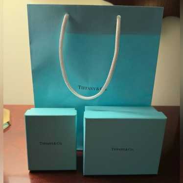 Tiffany & Co Luxury Jewelry Gift Box and Jewelry B