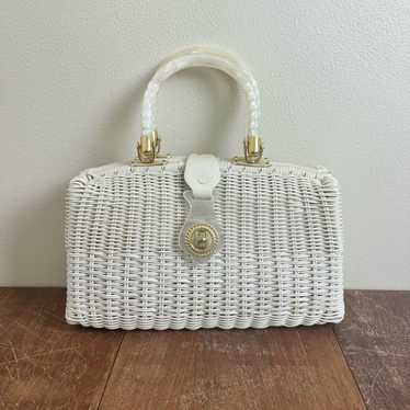 Vintage 1950's/1960's White Wicker deals Pat Darling Bag with White Lucite Handle