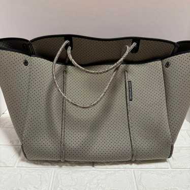 STATE OF ESCAPE Gray Mesh Bag - image 1