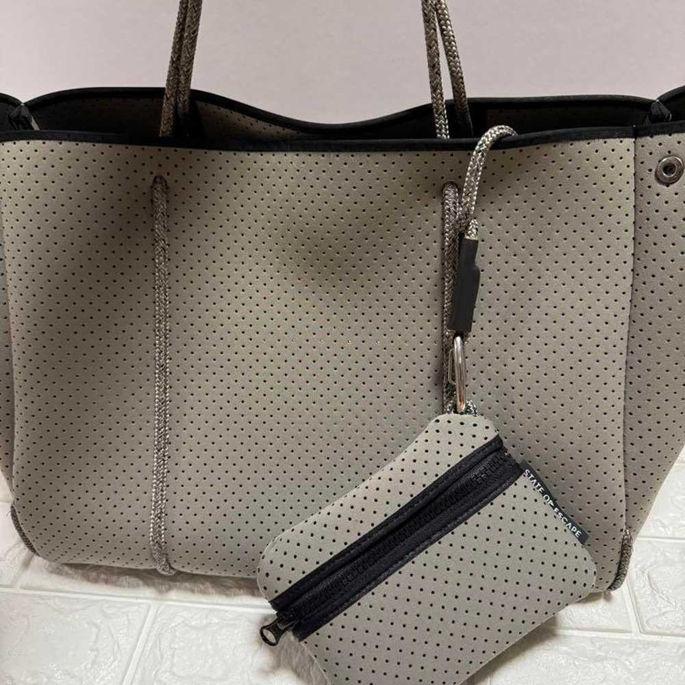 STATE OF ESCAPE Gray Mesh Bag - image 5