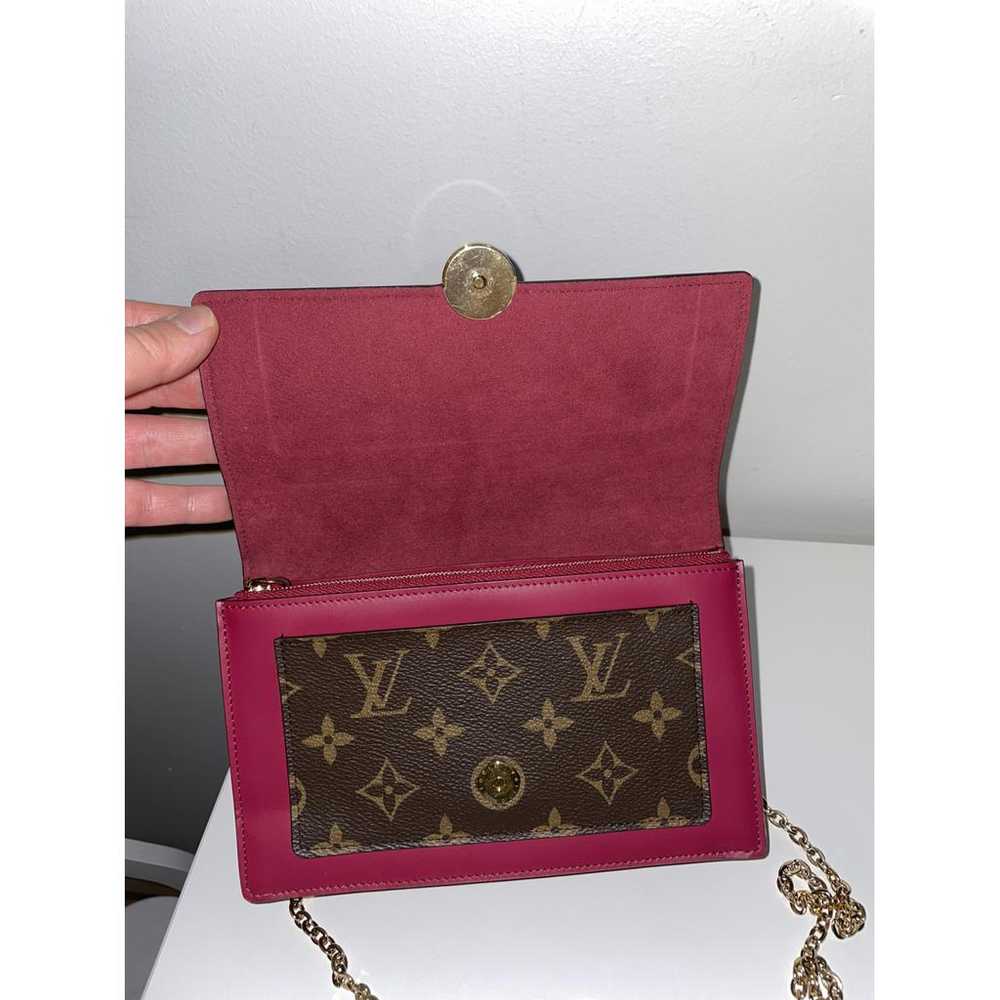 Louis Vuitton Flore chain leather crossbody bag - image 5