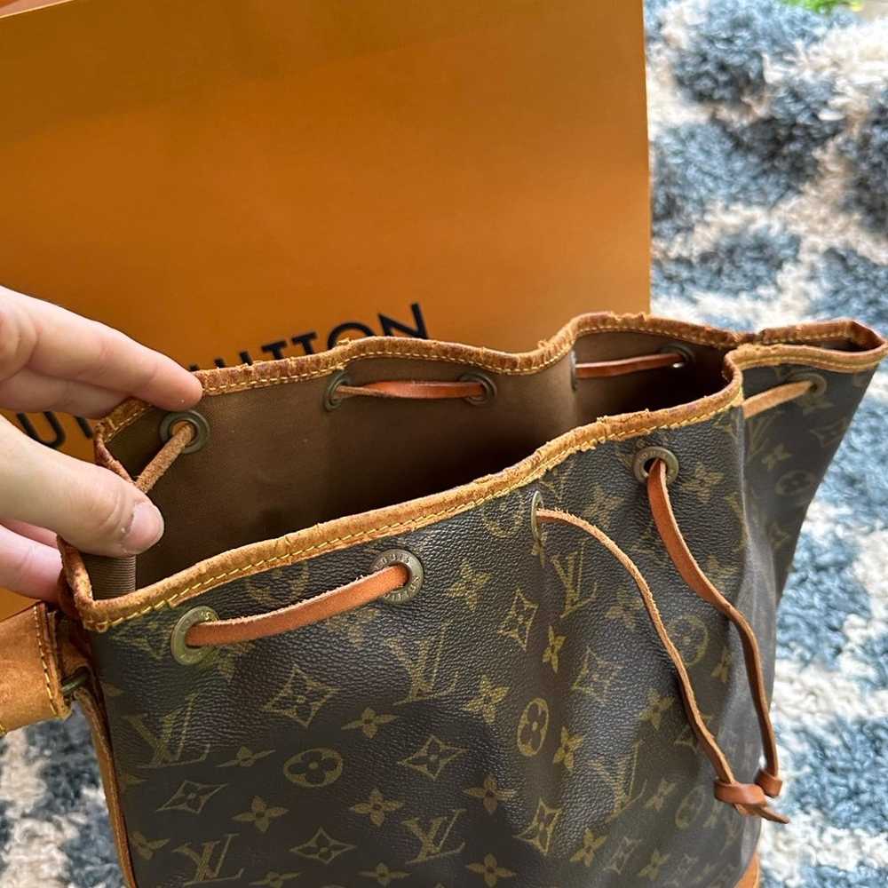 Louis Vuitton Noe Shoulder Bag - image 10