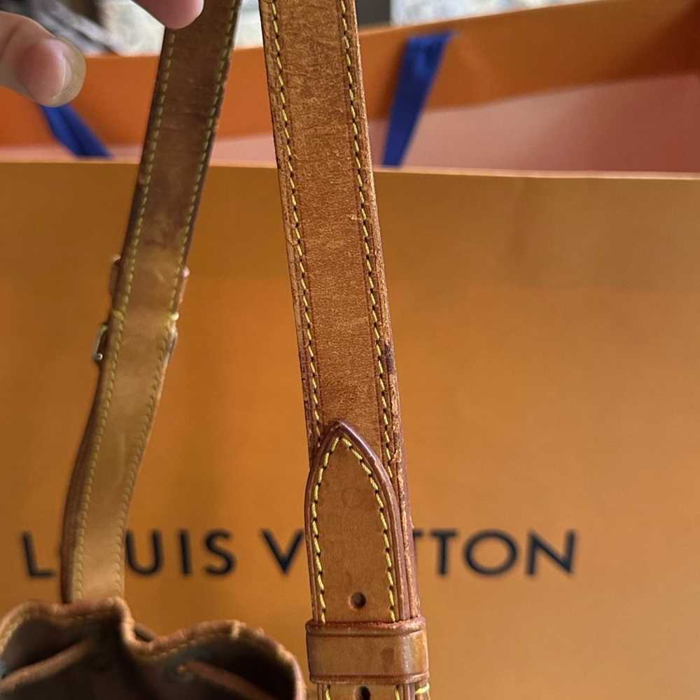 Louis Vuitton Noe Shoulder Bag - image 11