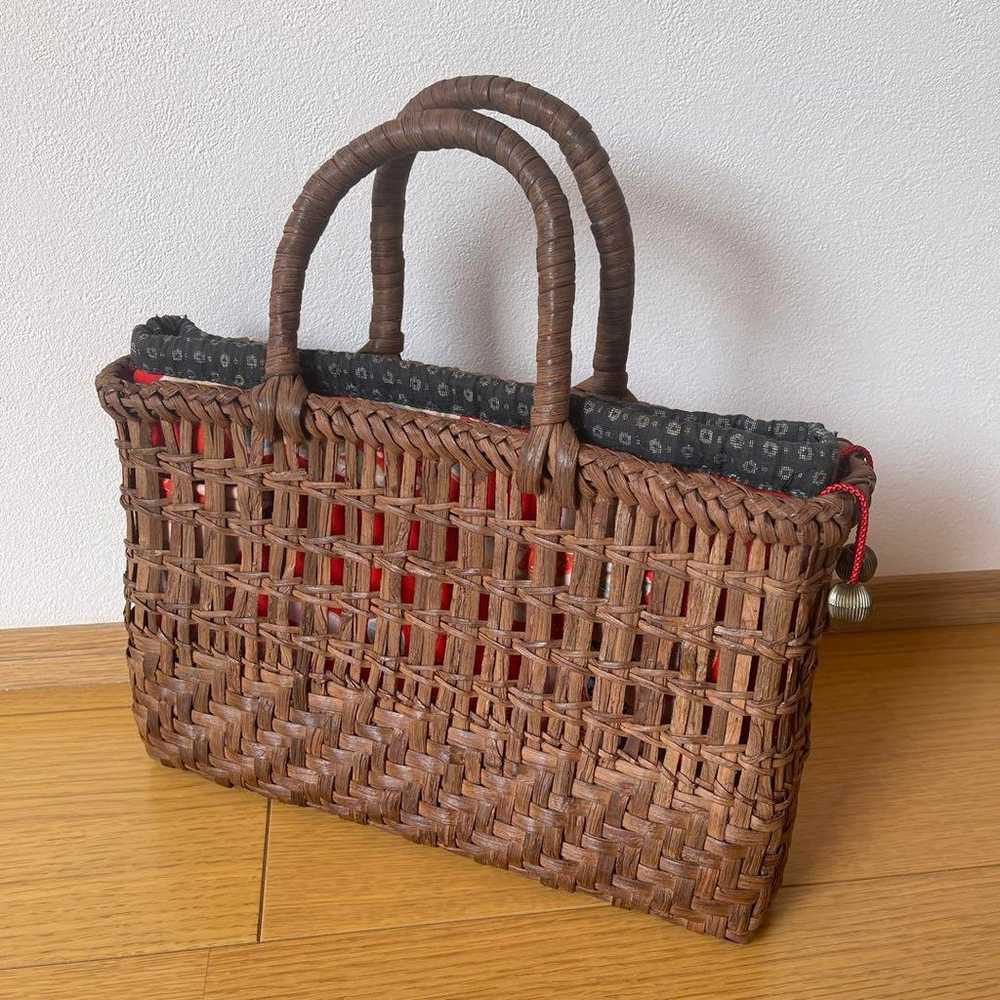 Mountain grapes basket bag made in Japan with inn… - image 4