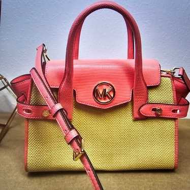 MICHAEL KORS GRAPEFRUIT PINK STRAW BAG