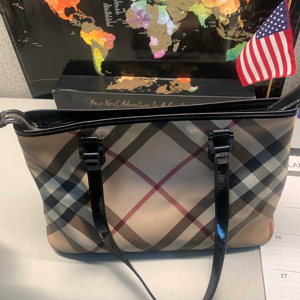 Burberry Nova Check Zip Tote - image 9