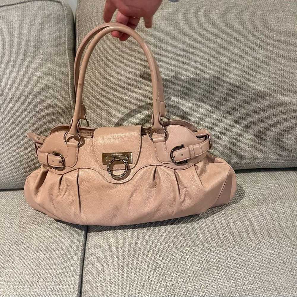 Salvatore Ferragamo pink leather shoulder bag - image 2