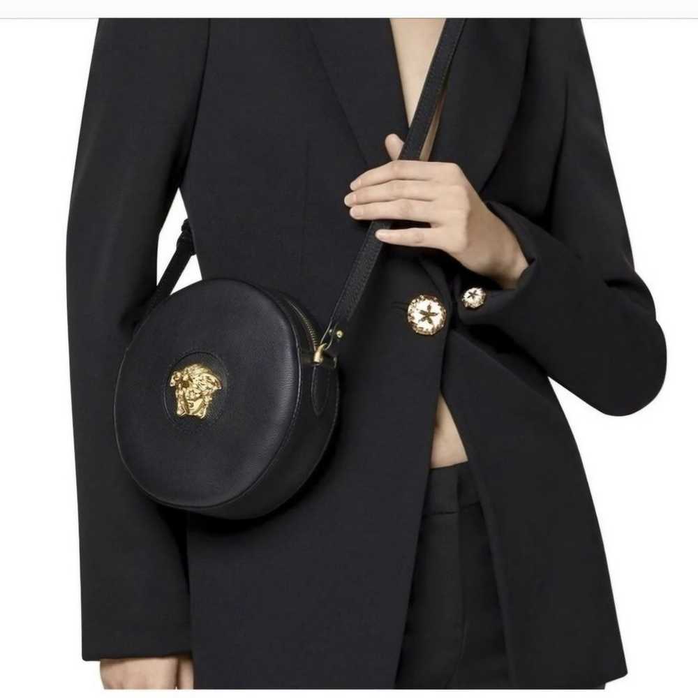 Versace la medusa round bag - image 1