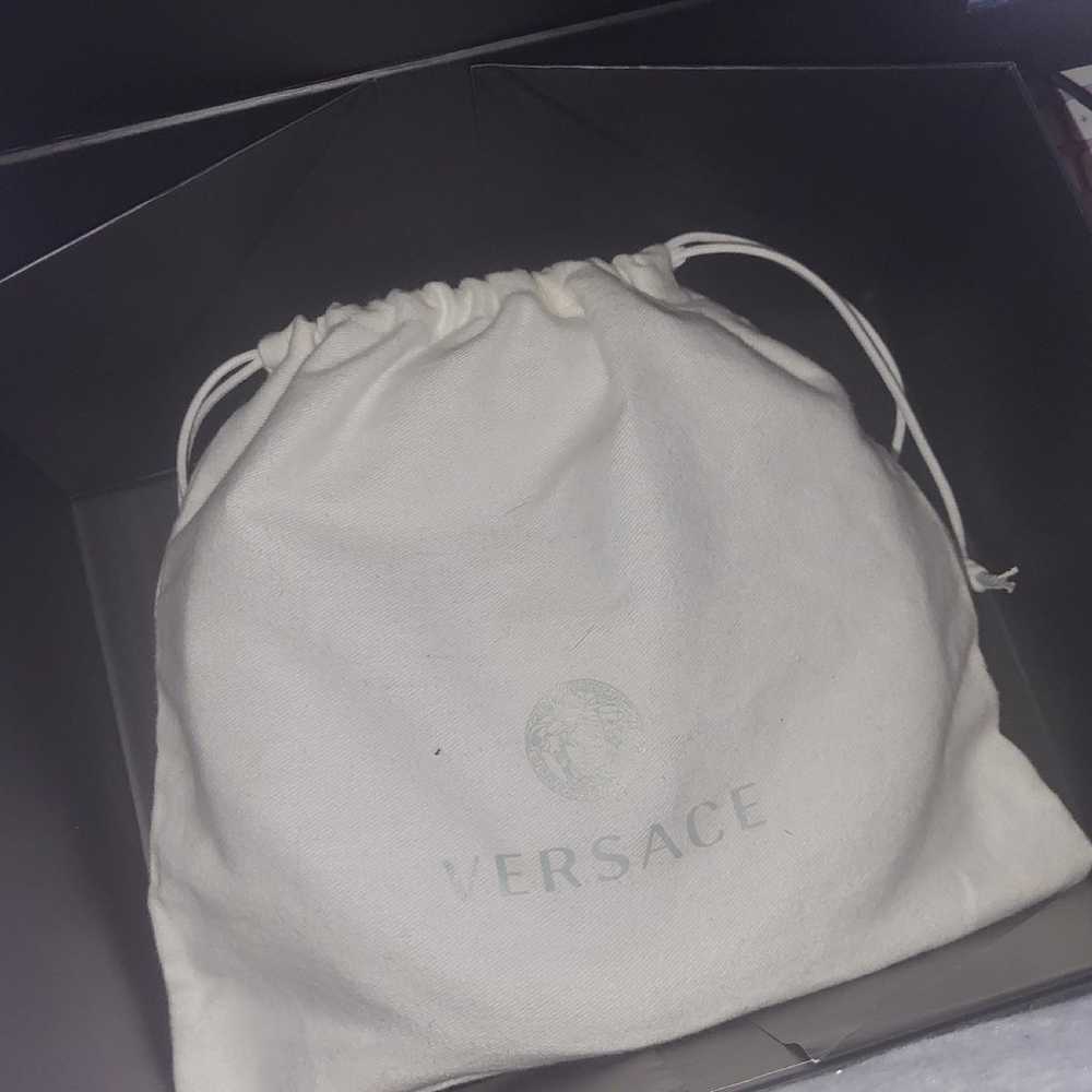 Versace la medusa round bag - image 8