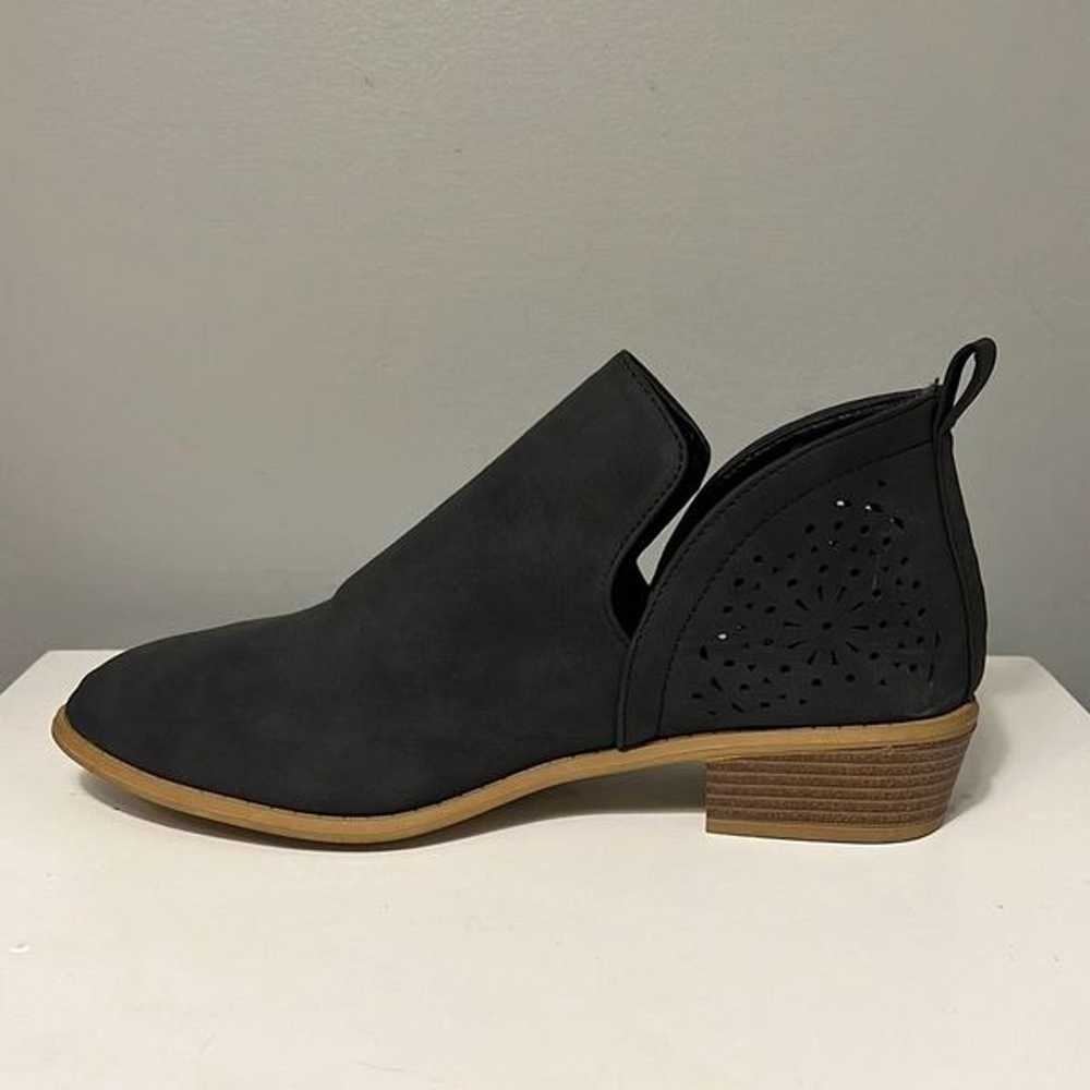 Women's Black Cut-Out Slip-On Ankle Bootie Size 10 - image 10