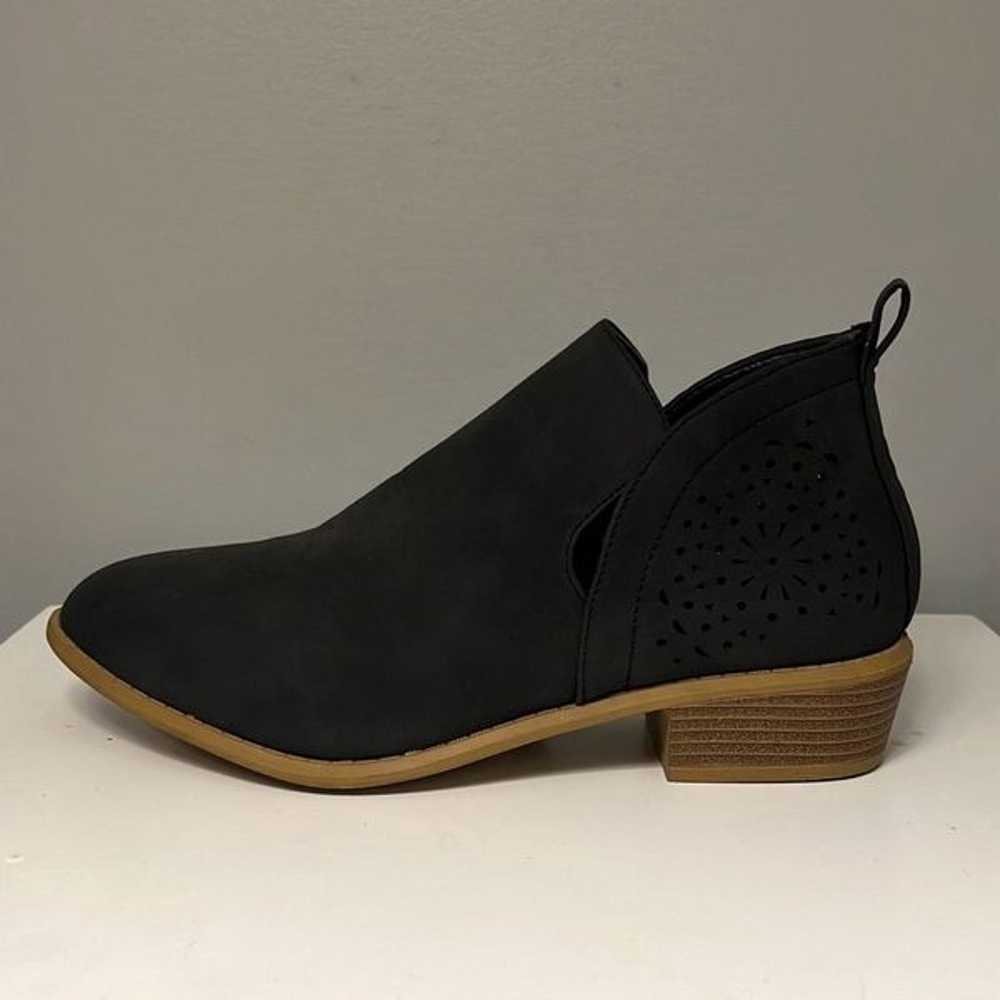 Women's Black Cut-Out Slip-On Ankle Bootie Size 10 - image 8