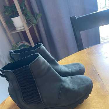 Sorel wedge boots