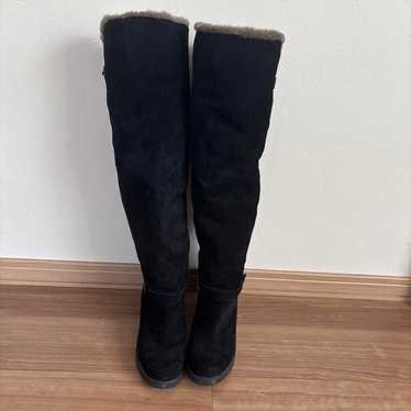 Black suede knee-high boots with a 7cm hidden hee… - image 1