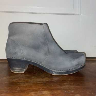 Dansko 41 Maria Gray Nubuck Leather - image 1